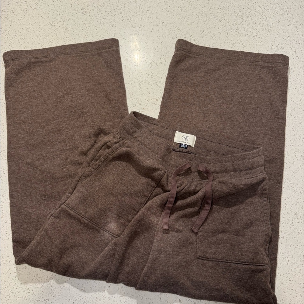 American Eagle Everyday Luxe Wide-Leg Sweatpants - Picture 2 of 9
